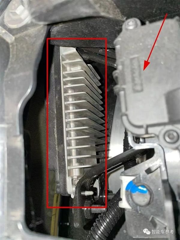 矛盾的马斯克！特斯拉4D雷达首拆：千元成本、探测距离300米-多多发布网(图3)
