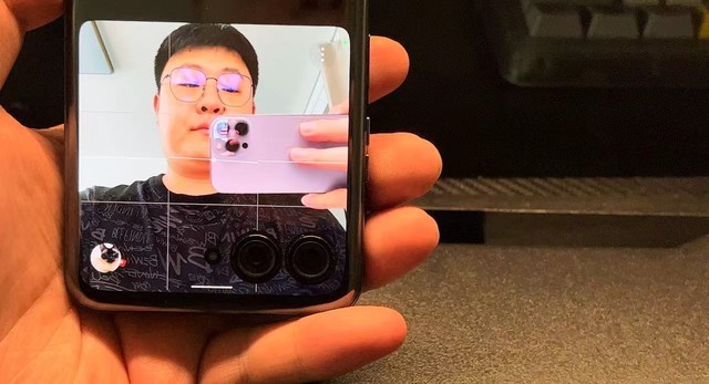 首发入手了moto razr 40 Ultra 6399元买一送一！？