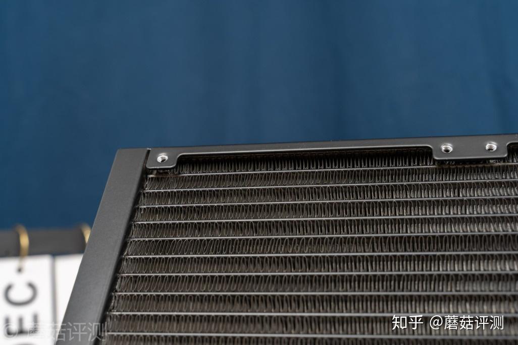 ALIENWARE X系列超薄笔记本发布了：这很外星人-多多发布网(图3)