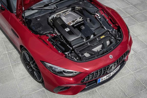 经典敞篷梅赛德斯-AMG SL 63 4MATIC+上市(图4)