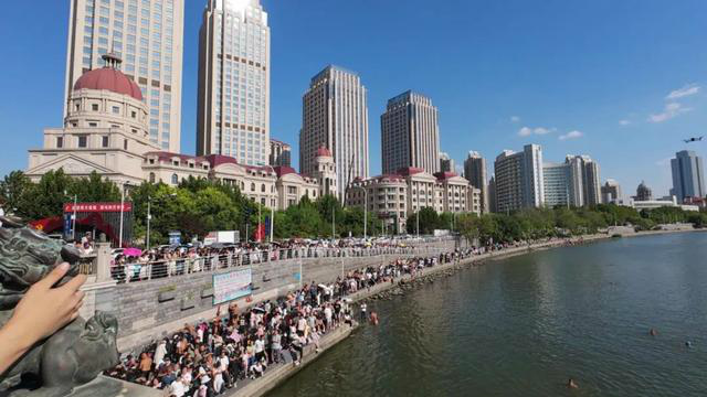 天津大爷跳水怎么成了“8A级”景点：能说相声 独一份-多多发布网(图2)